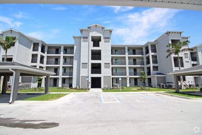 Building Photo - 12280 Wellen Golf St Unit Wellen Golf St, 12280 #102 Rental