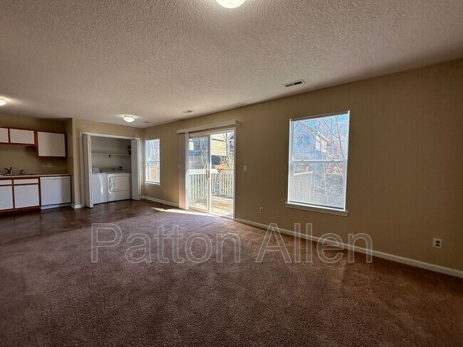 Photo - 25 Maybelle Ln Unidad Maybelle M