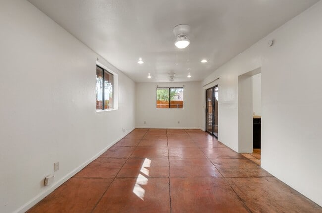 Photo - 1030 N Tucson Blvd