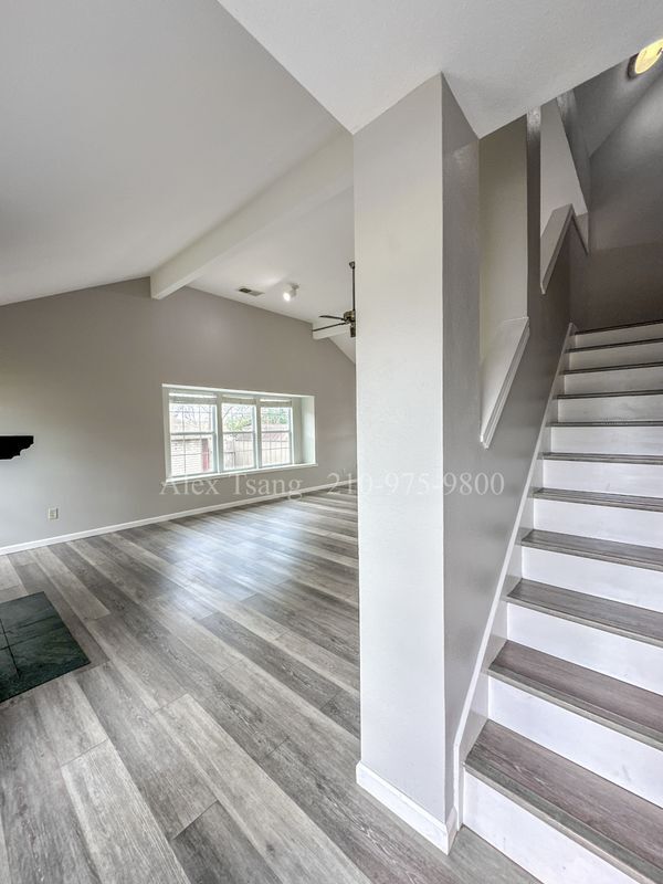 Photo - 6419 Chimney Nest