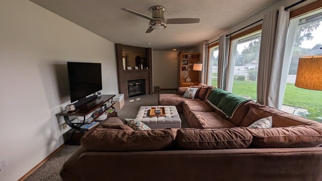 Photo - 5717 S Ferrall St