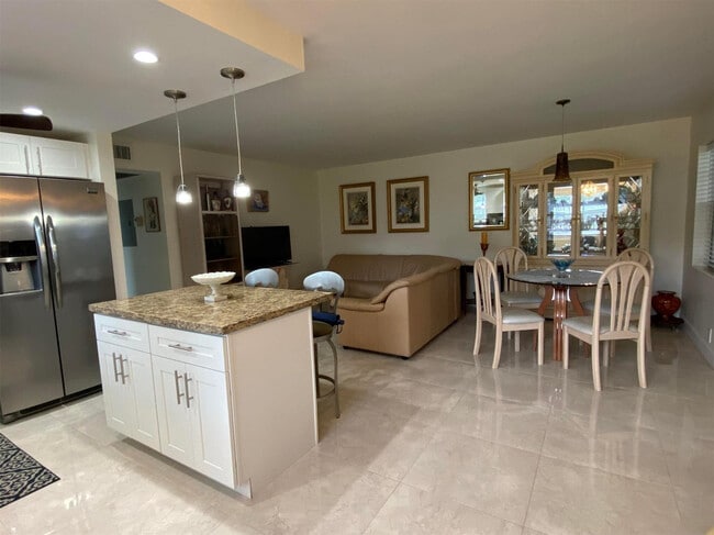 Building Photo - 321 Durham Cir Unit 321