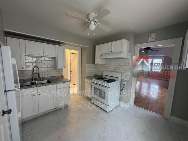 Building Photo - 223 W Keefe Ave Rental