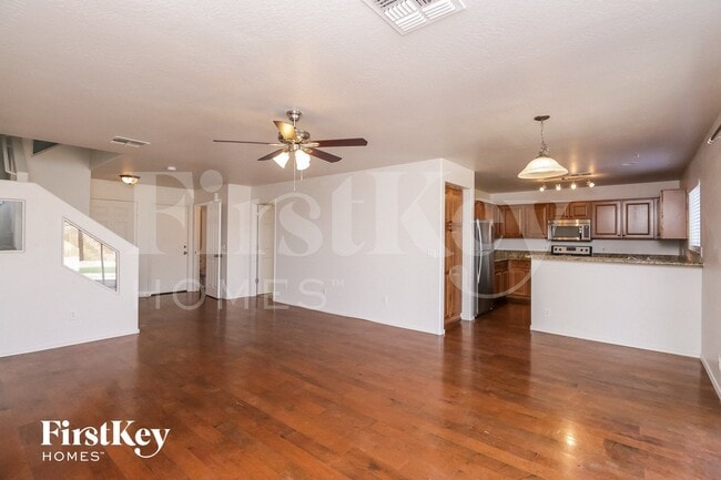 Photo - 31315 N Shale Dr