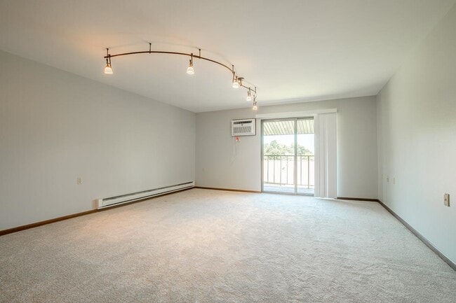 Photo - 5331 Brody Dr Unit 204