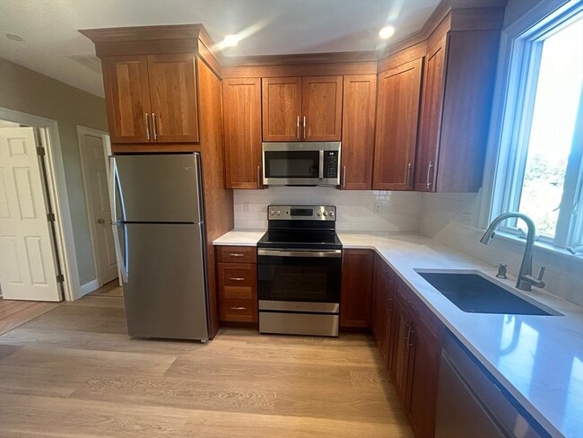 Building Photo - 1351 Massachusetts Ave Unit 1