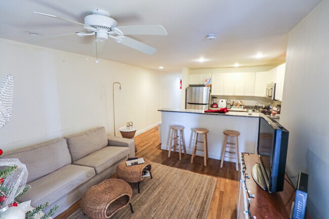 Photo - 325 Saint Paul St Unit 3