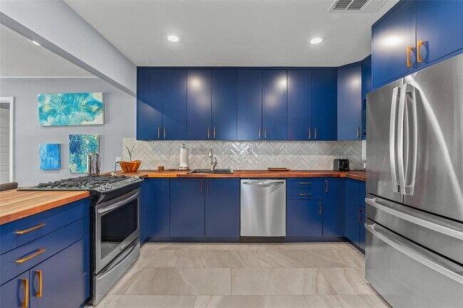 Photo - 8303 Lazy Ln