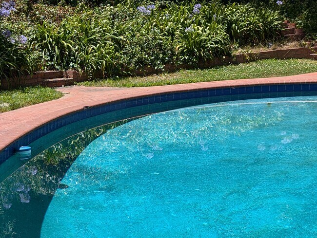 Photo - 2077 Mandeville Canyon Rd Unit Guest House
