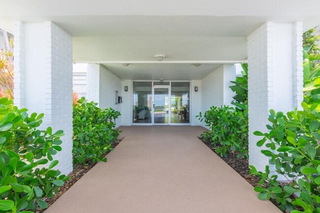 Photo - 917 N Flagler Dr Unit 102