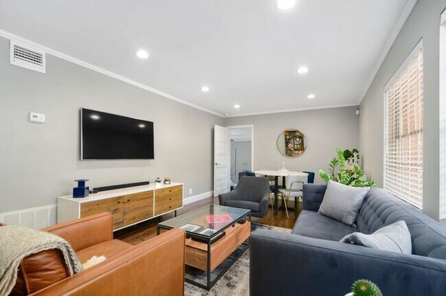 Photo - 2/2 condo downtown-Walk to Lake Eola