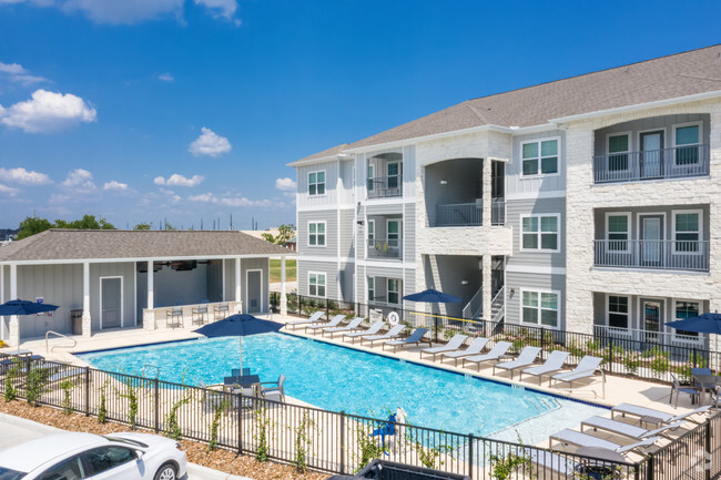 Silverwood at Hackberry Creek - Silverwood at Hackberry Creek Apartments