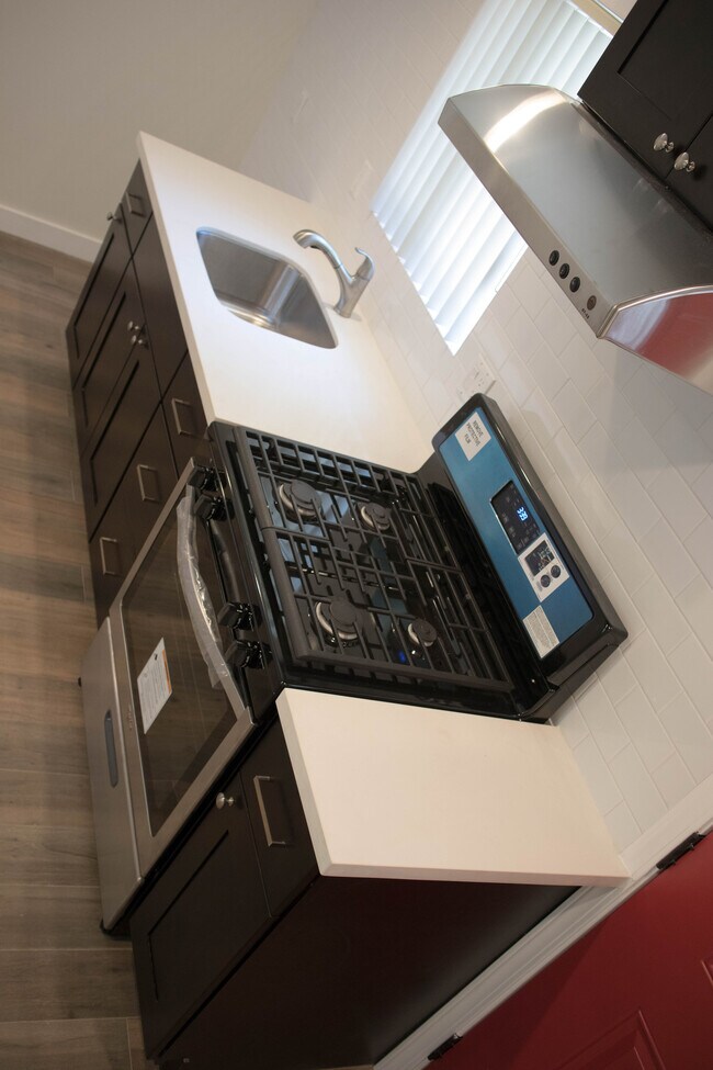 Photo - 131 N Vega St