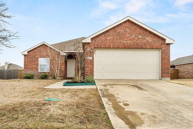 Building Photo - Coming Soon! 3 BR/2BA | Newly Renovated Single Family Home | 1-Car Garage Parking | Large backyard