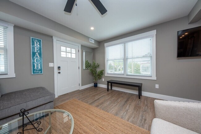 Photo - 1142 Simpson Ave Unit ID1308992P