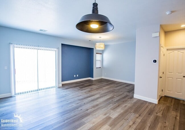 Photo - Beautiful 3Bdm 2.5Ba Home in Gated Communi...