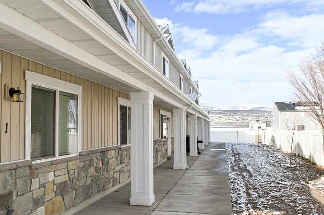 Photo - 2814 W 450 N