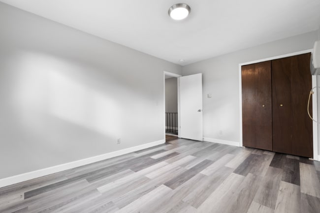 Photo - 6301 Frankn Dot Dr Unidad 7