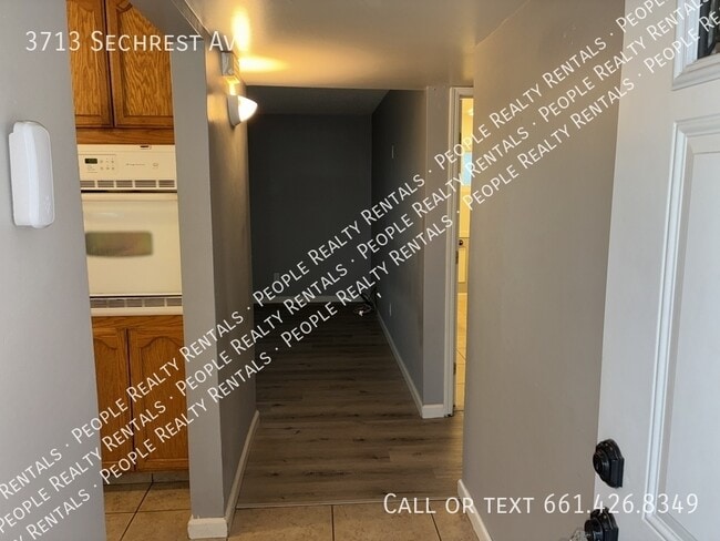 Photo - 3713 Sechrest Ave