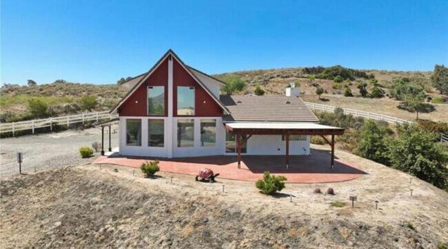 Photo - 38135 Via Estado