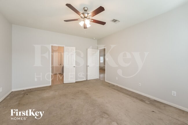 Photo - 2027 Golden Topaz Dr