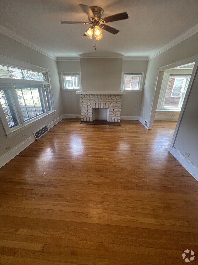 Building Photo - 2172 Bunts Road Unit 2172 Bunts down Rental