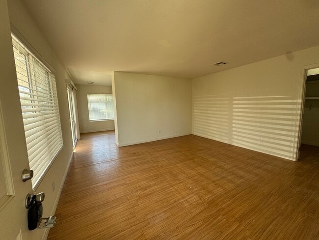 Photo - Mission Oaks 3-Bedroom Gem
