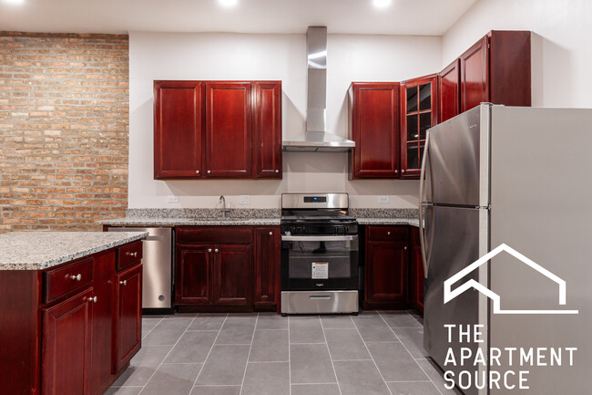 Photo - 3340 N Clark St Apartments Unit 3