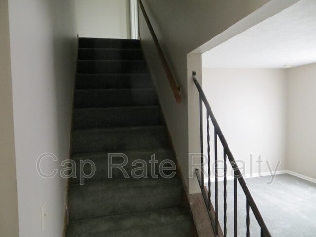 Photo - 395 Barnett Rd