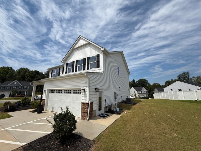 Photo - Never lived in Model Homes