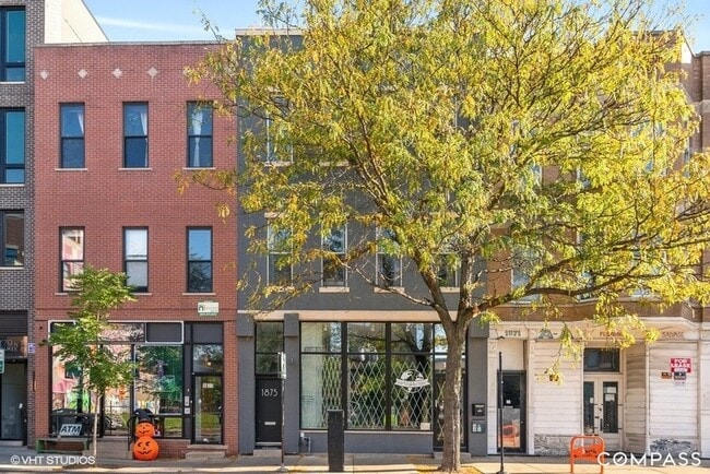 Building Photo - 1875 N Milwaukee Ave Unit 2