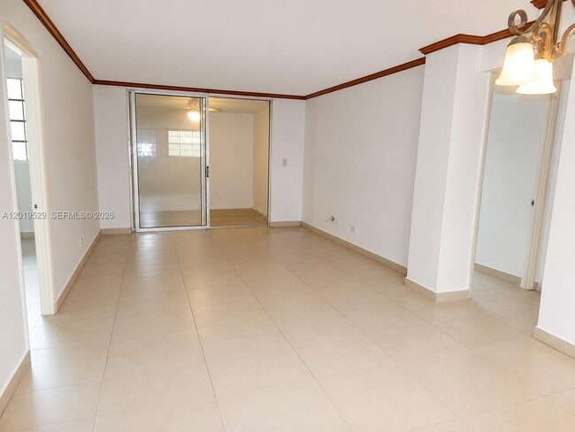 Photo - 447 NE 195th St Unit 117