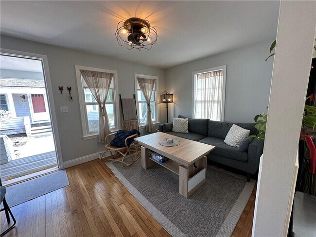 Photo - 219 Purgatory Rd