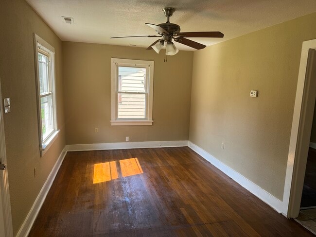Photo - 1700 Johnson Dr