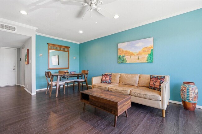 4600 N 68th St Unit 371