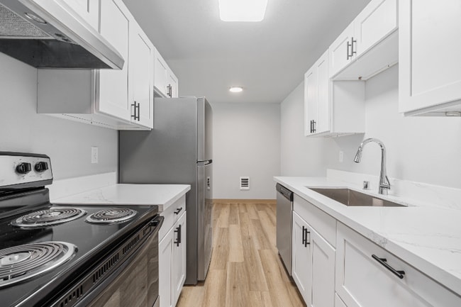 Building Photo - 1725 SW Barton St Rental
