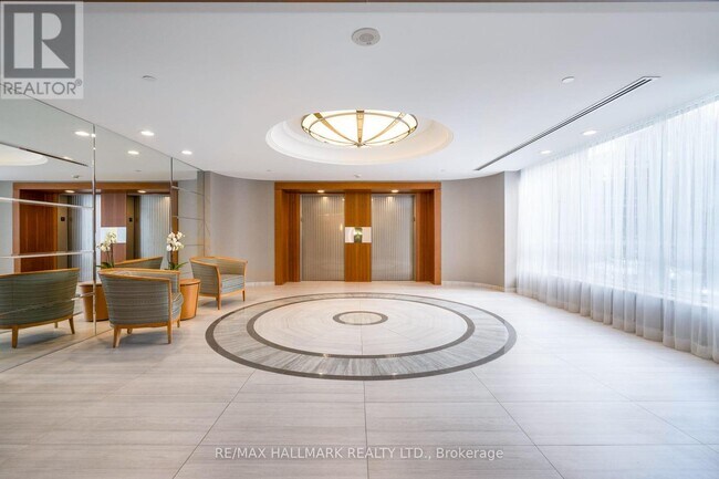 Photo - 211 Queens Quay W Unit 1108