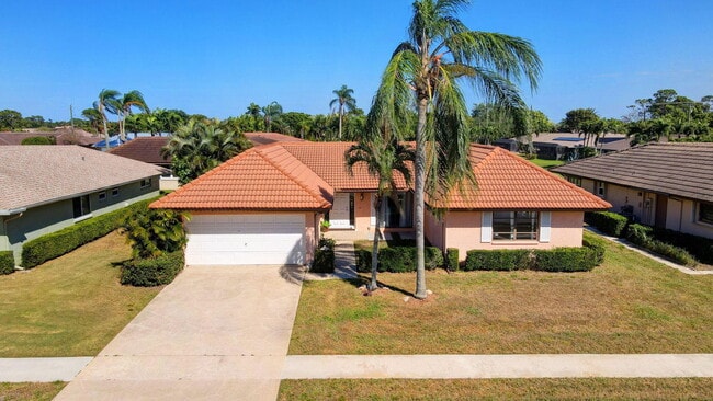 Photo - 10452 Greentrail Dr S House