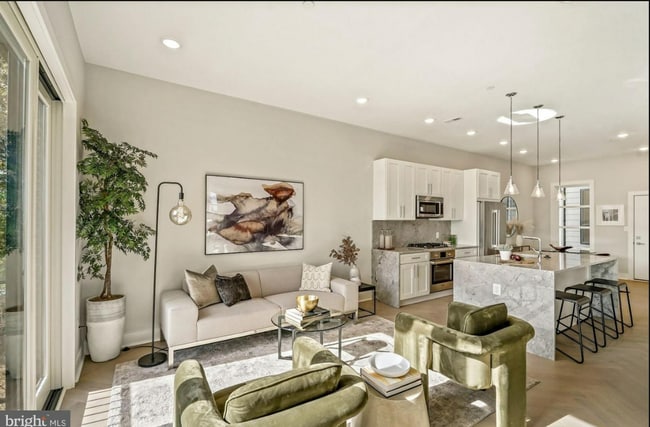 Photo - 1214 Madison St NW Unit 101