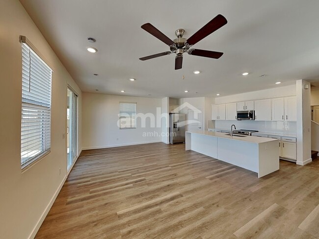 Photo - 9555 Harkes Dr