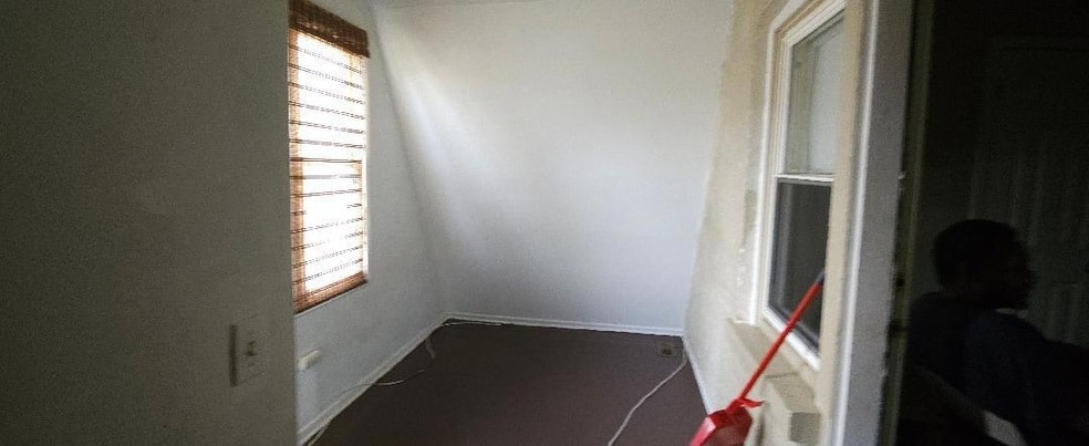 Photo - 548 E 89th St Unit 2