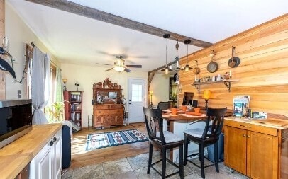 Photo - 7221 Hillview Dr