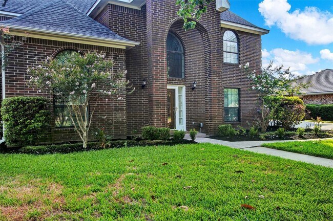 Photo - 611 Hickory St