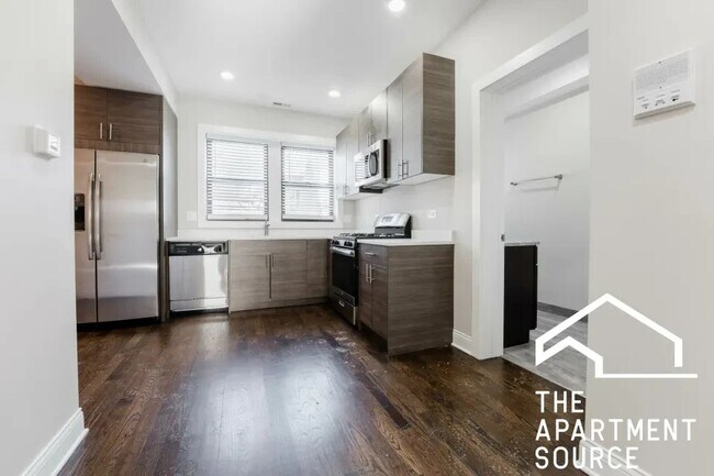 Photo - 2228 N Sawyer Ave Unit 2228 North Sawyer Avenue