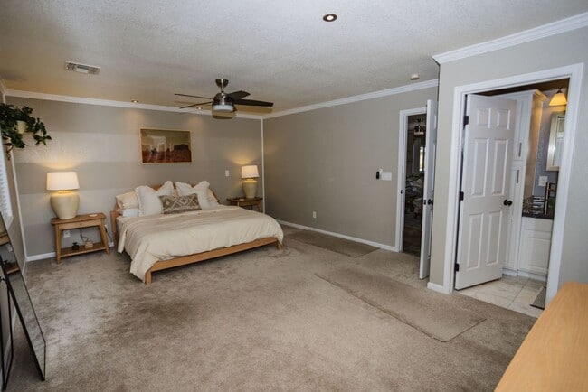 Photo - Your Year-Round Retreat in LHC!