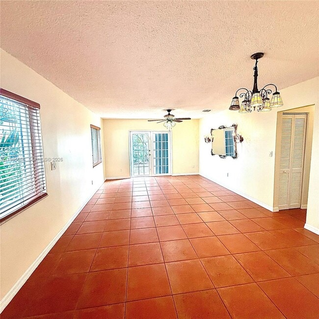 Photo - 11900 SW 6th St Unit 2