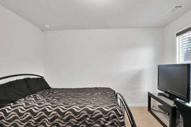 Photo - 5512 Cascade Run