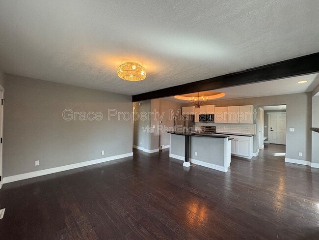 Photo - 2900 Pontiac St