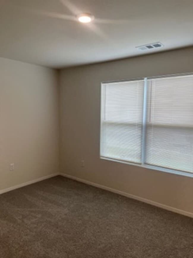 Photo - Three Bedroom / Two Bath Home/Two Car Garage/Fenced Backyard