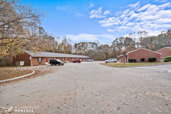 Photo - Residences At Humboldt Lake Apartments